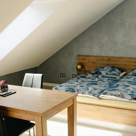 - Stacja Paliw Moya * Jordanow